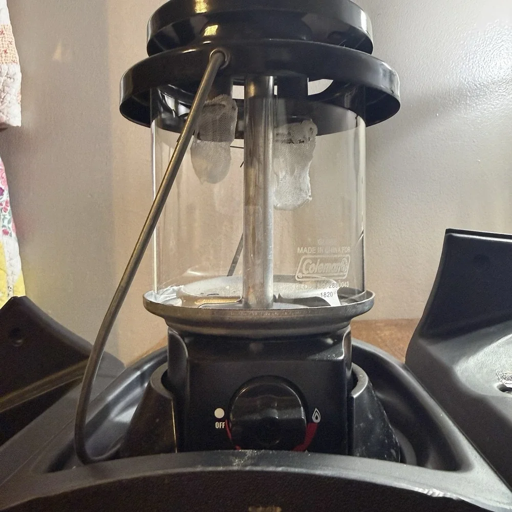 Coleman Deluxe Propane Lantern With Case Portable Camping Light Outdoor‎ US